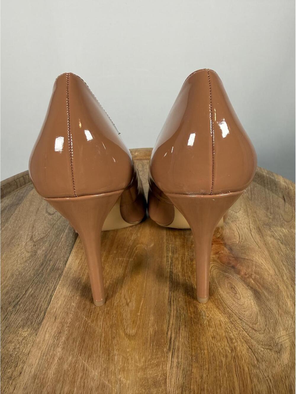 French Connection Patent Leather Tan Heels Pumps US 7.5 NWB - Picture 3 of 11